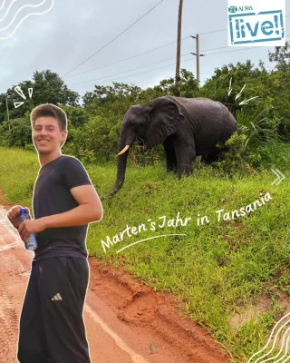 Weltwärts in Tansania 🇹🇿 Zwischen Umweltprojekten, Bildungsarbeit und neuen Begegnungen ist ein Jahr entstanden, das bleibt : „Obwohl es auch viele Herausforderungen gab, hat mich dieser Freiwilligendienst weit mehr gelehrt, als ich je einem Klassenzimmer hätte lernen können“
Solche Erfahrungen öffnen den Blick für globale Zusammenhänge und zeigen, wie wertvoll Engagement weltweit ist. 
Ein Jahr, das wirkt – danke, Marten! 🌍✨

@weltwaerts 
@adra_deutschland 
@einjahrfreiwillig 

#einjahrfreiwillig #adralive #tanzania #Kulturaustausch #lernenfürsleben